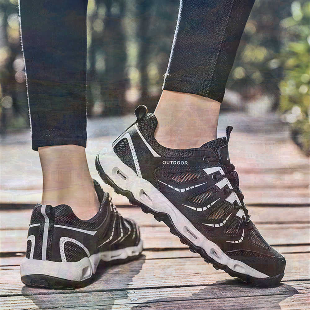 Sumer Round Tip Silver Sneaker - огляд і ціна Wedding Water Supply