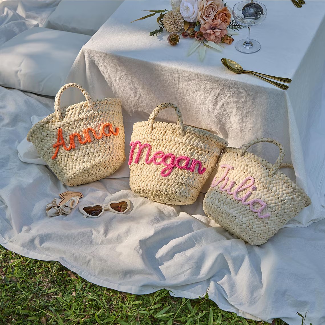 Personalized Straw Beach Bag,  - огляд і ціна Wedding Hampers